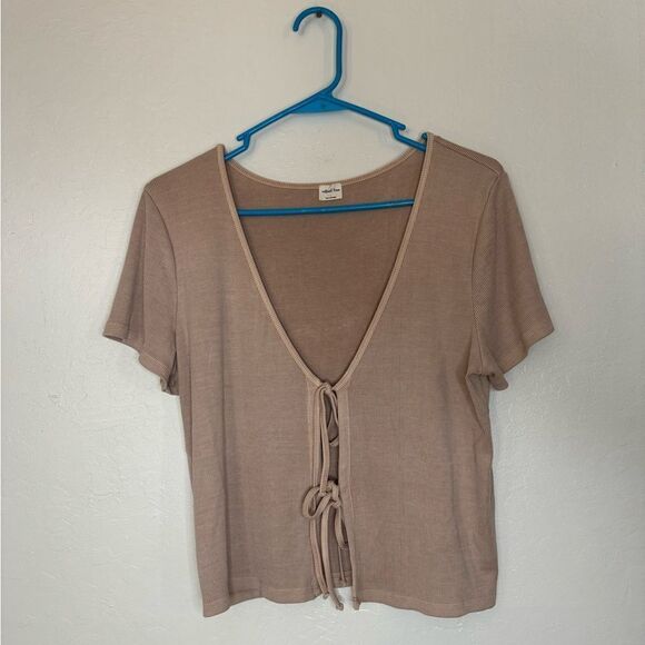Aritiza Wilfred Free Only Tie-Front Cropped T-shirt large - Picture 1 of 3